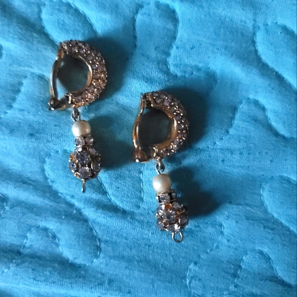 V logo Valentino rhinestone cuff earrings